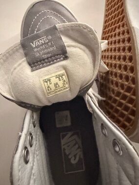 Vans Sk8-Hi Gray White High Top Sneakers Size 7 Men / 8.5 Women